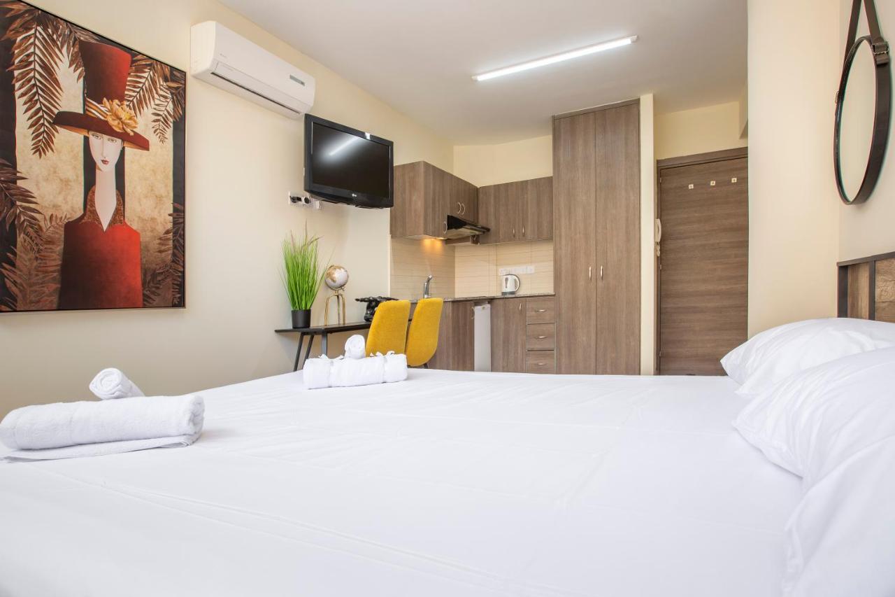 Appartments In The Historic Center Near Beach Limassol Exterior photo