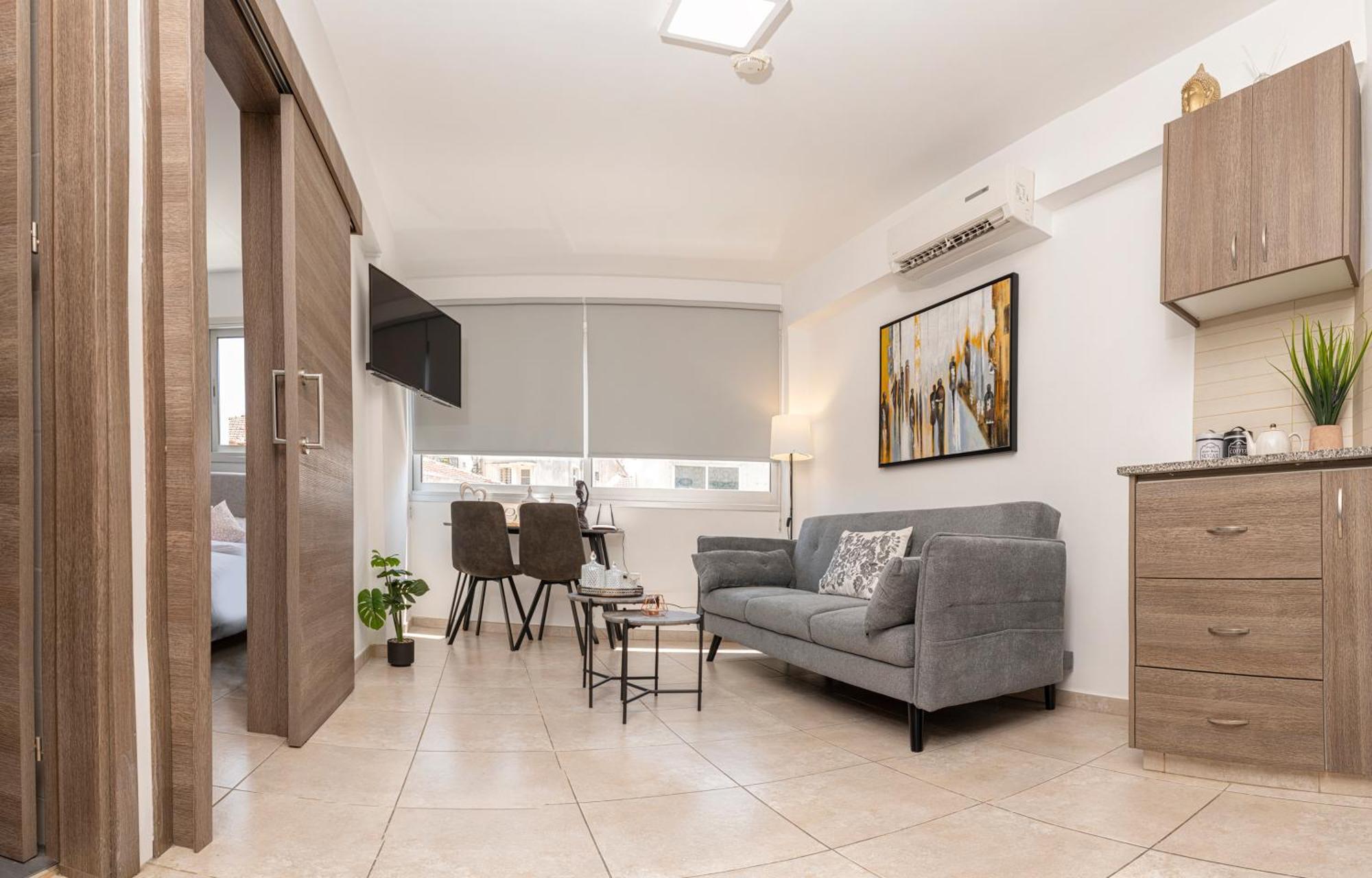Appartments In The Historic Center Near Beach Limassol Exterior photo