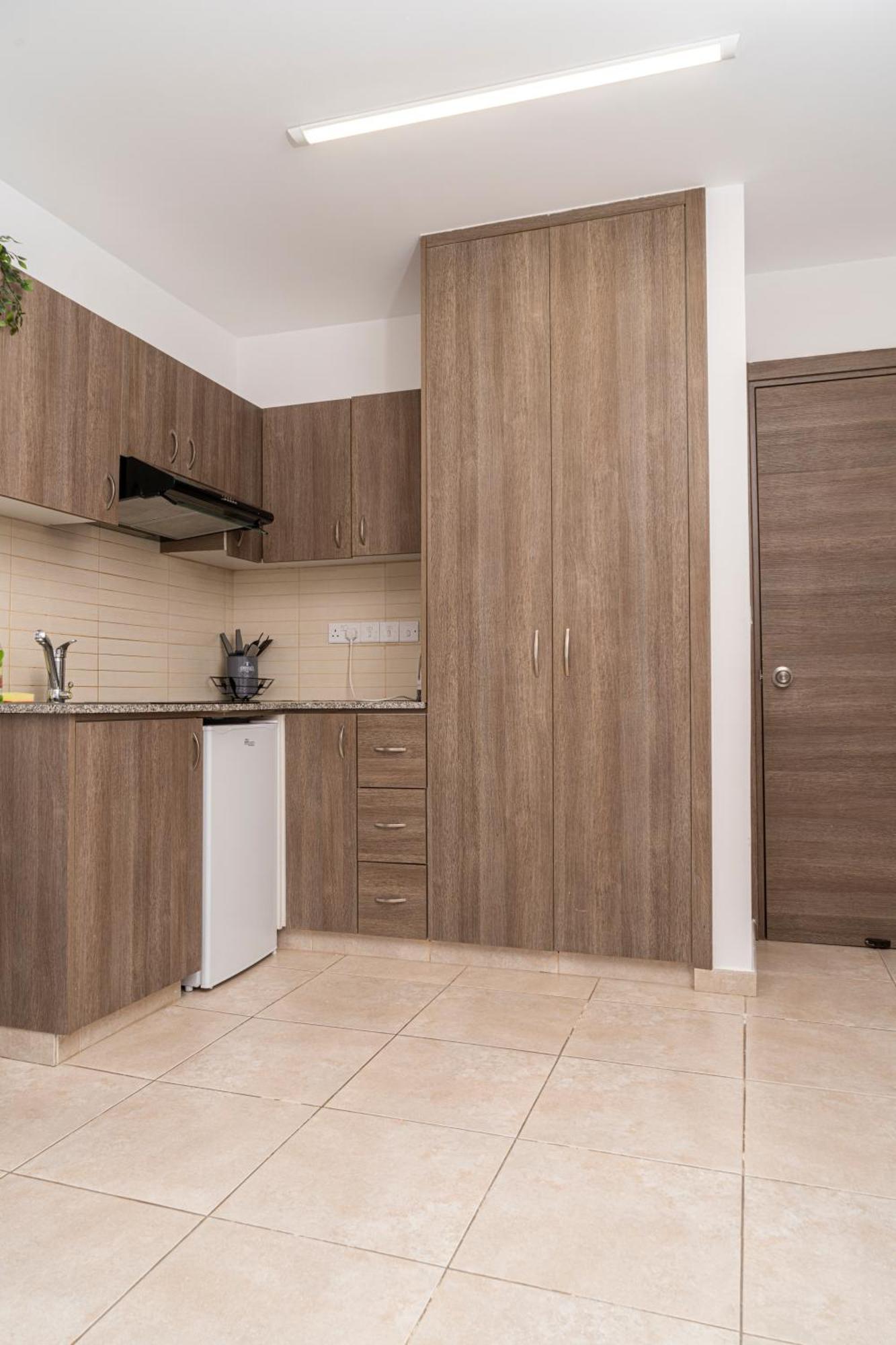 Appartments In The Historic Center Near Beach Limassol Exterior photo