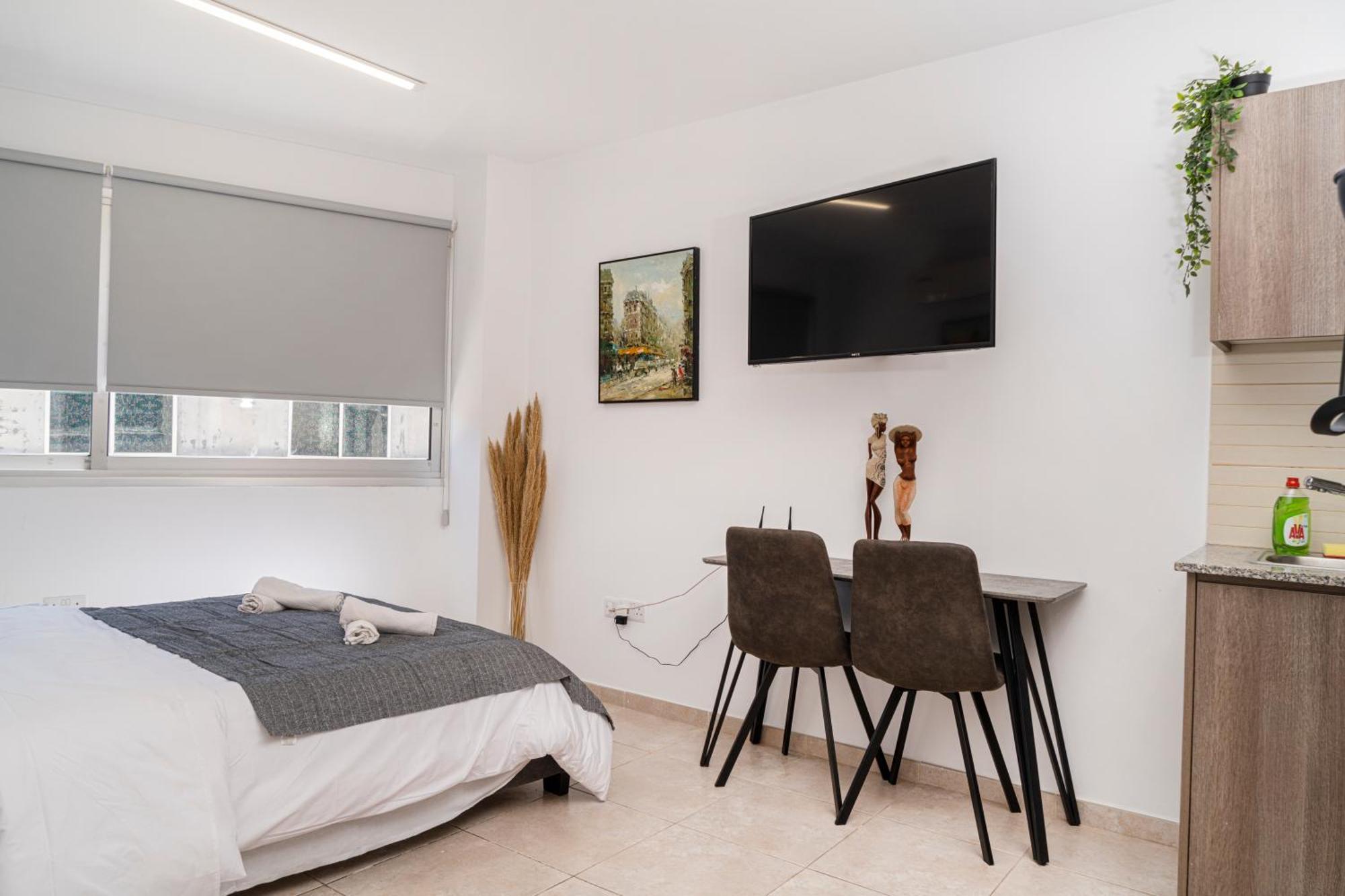 Appartments In The Historic Center Near Beach Limassol Exterior photo