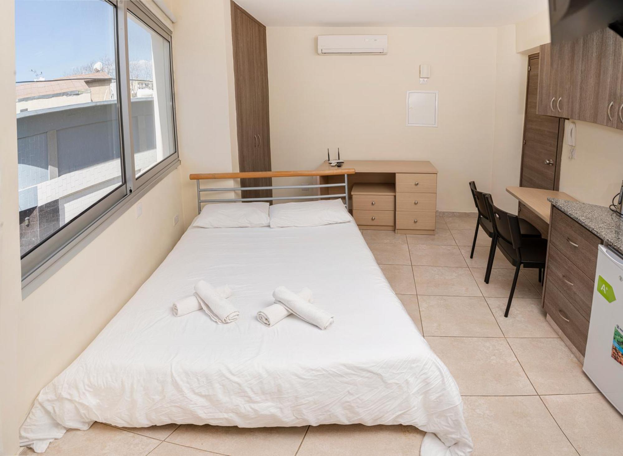 Appartments In The Historic Center Near Beach Limassol Exterior photo